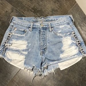 American Eagle Vintage Hi-Rise Festival Shorts